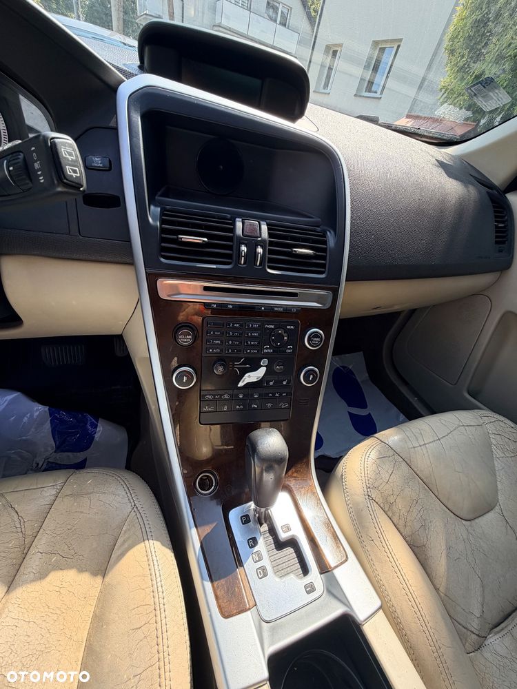 Volvo XC 60 T6 AWD Momentum - 19