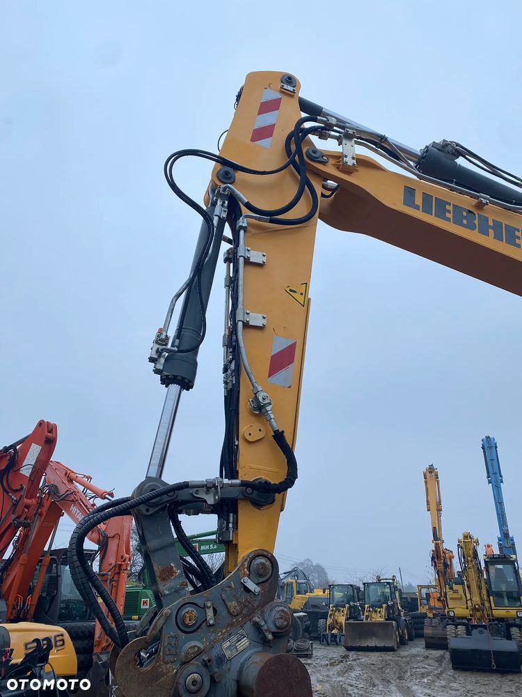Liebherr R924 COMPACT, 2014 ROK, PŁUG, RAMIĘ 3X ŁAMANE, Z NIEMIEC - 37