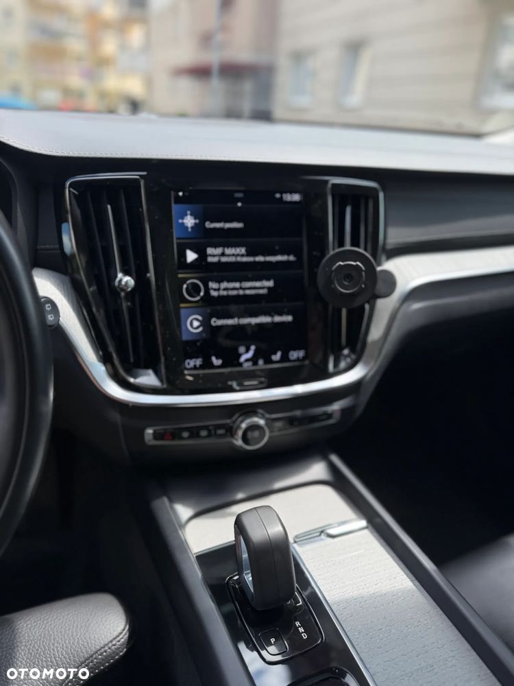 Volvo V60 B4 D Momentum Pro - 12