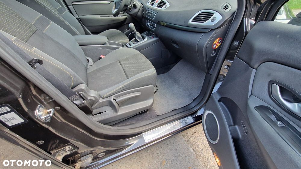 Renault Scenic 1.4 16V TCE Privilege - 28