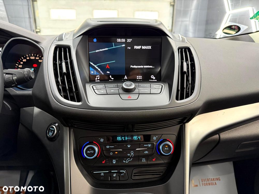 Ford Kuga 1.5 EcoBoost 2x4 Titanium - 18