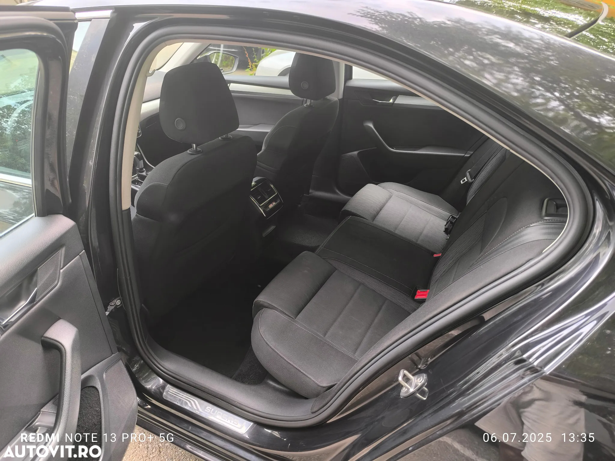 Skoda Superb 2.0 TDI DSG Active - 9