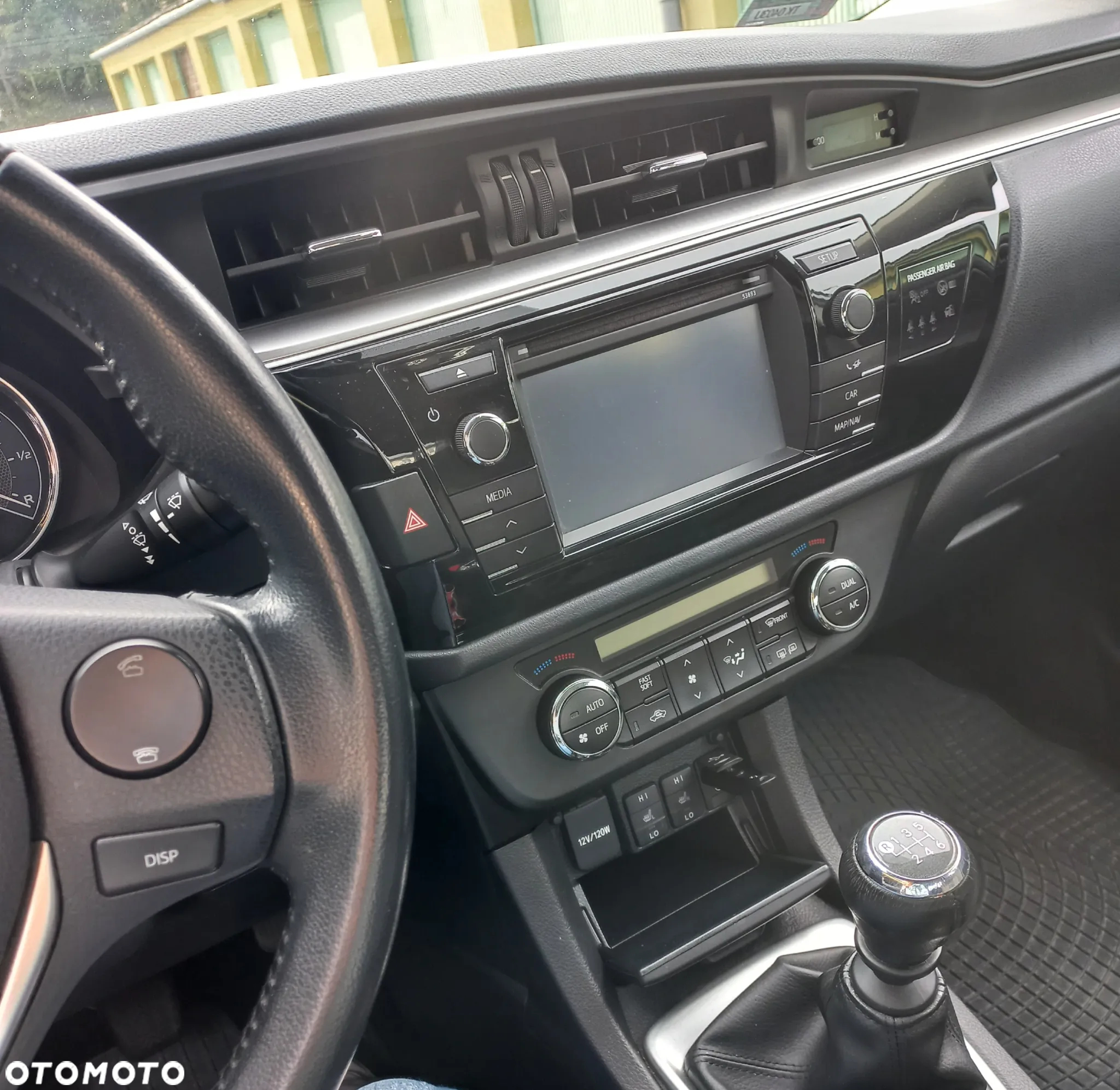 Toyota Corolla 1.6 Premium - 3
