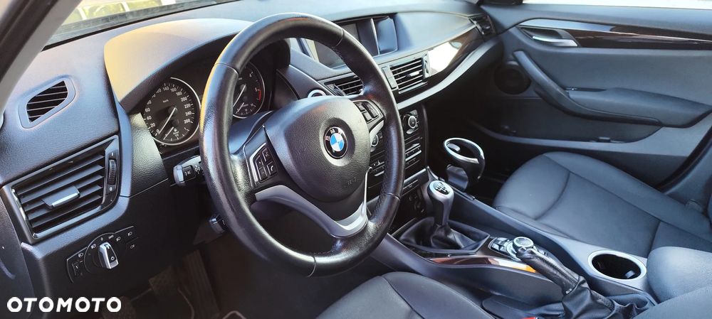 BMW X1 sDrive16d Sport Line - 17