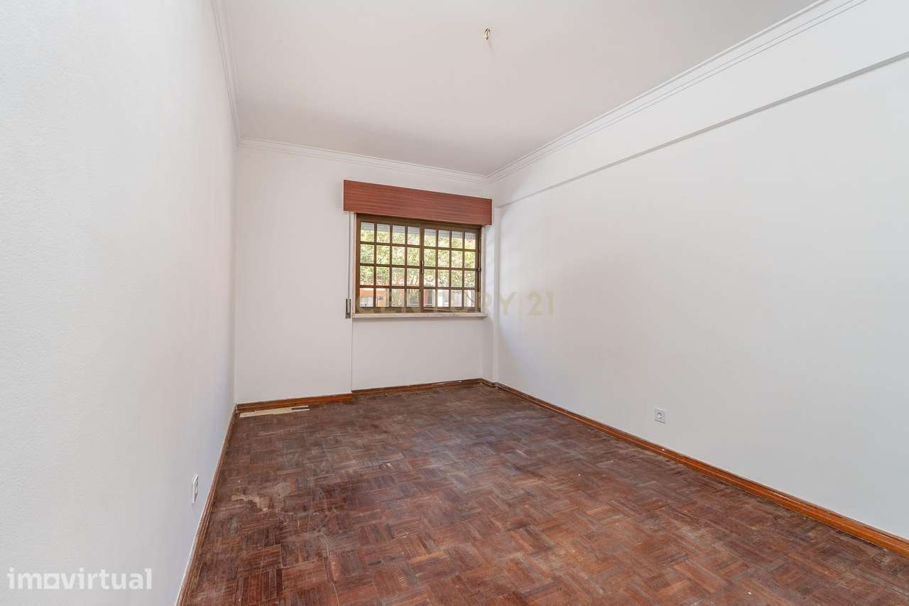 Excelente Oportunidade em Mem Martins – Apartamento T1 +1 - Grande imagem: 2/24