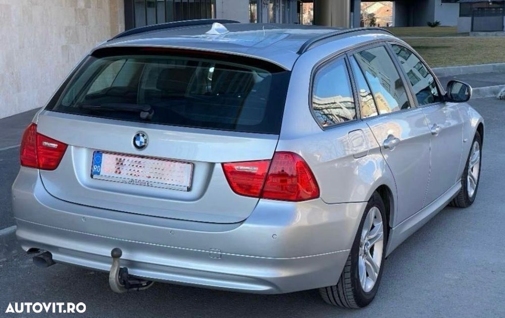 BMW Seria 3 318d DPF Touring Aut. - 9