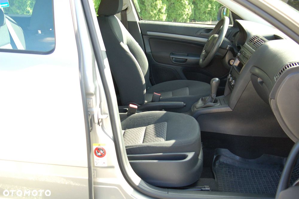 Skoda Octavia - 8