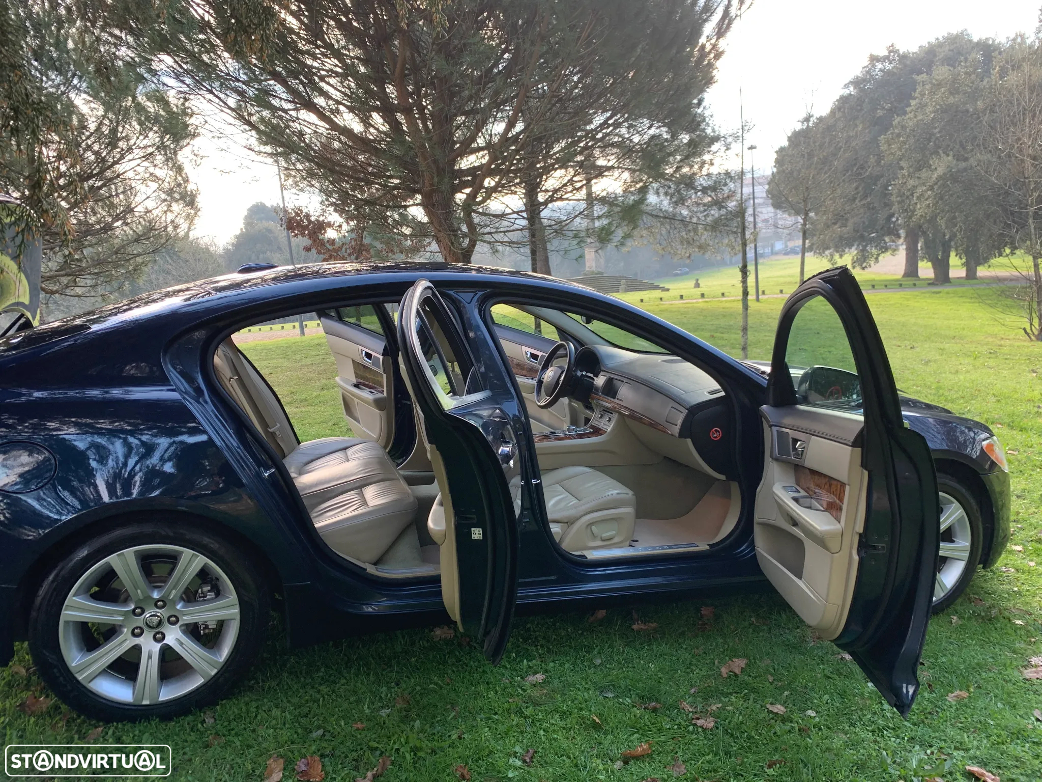 Jaguar XF 3.0 D V6 Premium Luxury - 55