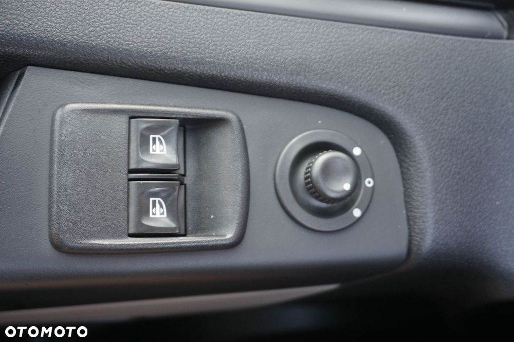 Renault TRAFIC - 10