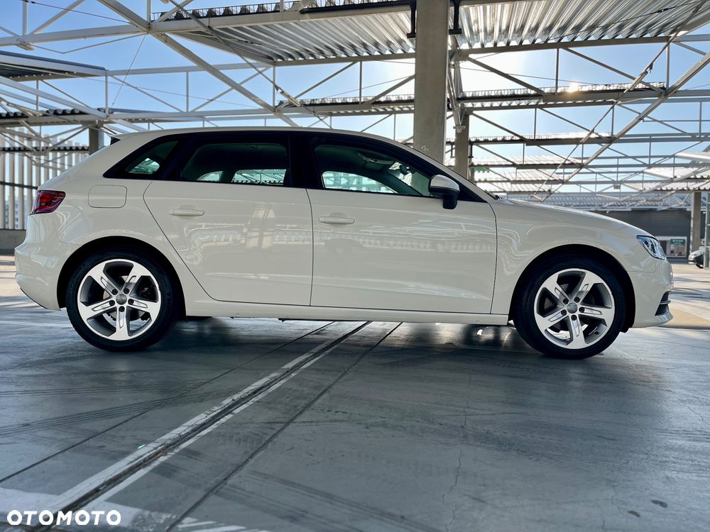 Audi A3 Sportback - 5