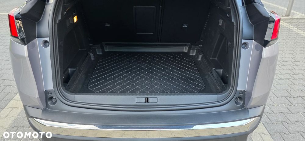 Peugeot 3008 1.2 PureTech Allure S&S - 8