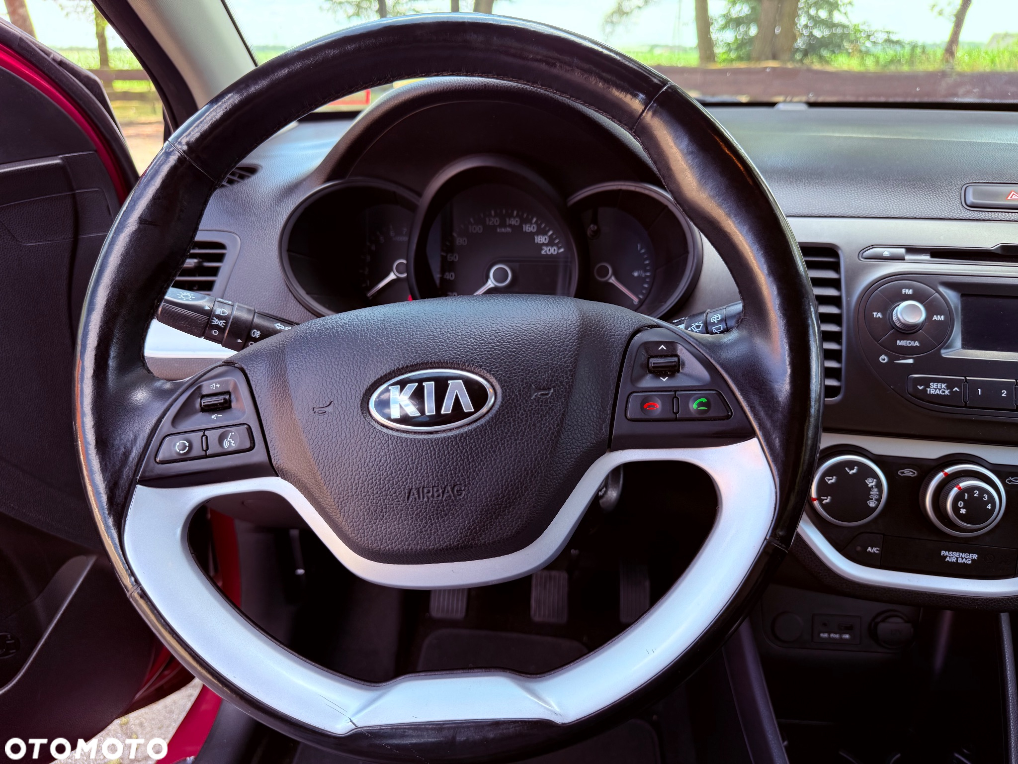Kia Picanto 1.0 ISG Fifa World Cup Edition - 17