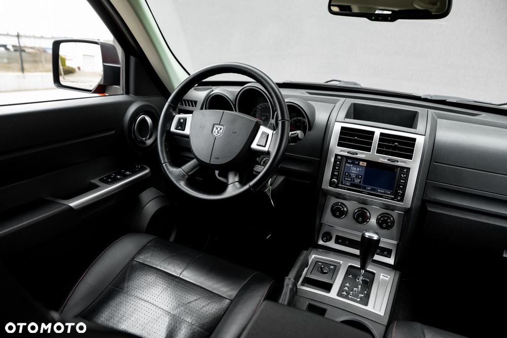 Dodge Nitro 4.0 Automatik R/T - 25