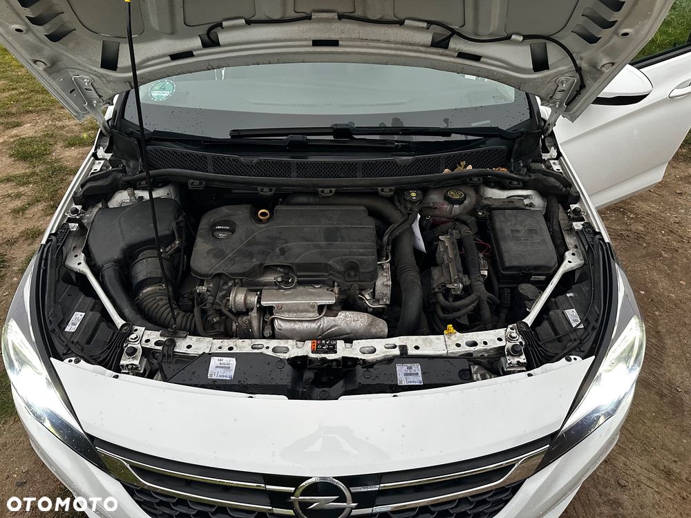 Opel Astra 1.4 T Elite S&S - 24