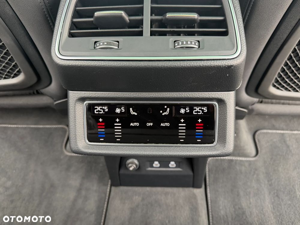 Audi e-tron 50 Quattro Advanced - 13