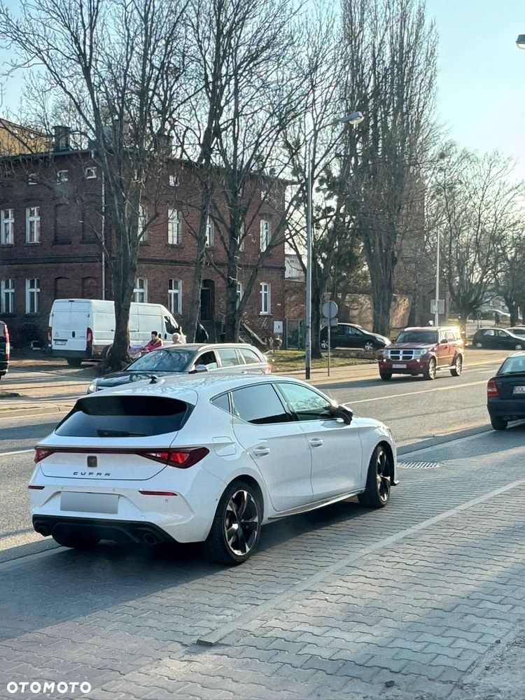 Cupra Leon 2.0 TSI DSG - 13