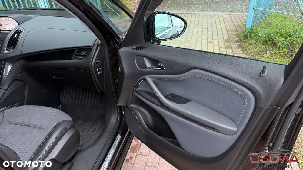 Opel Zafira 1.4 T Cosmo - 12