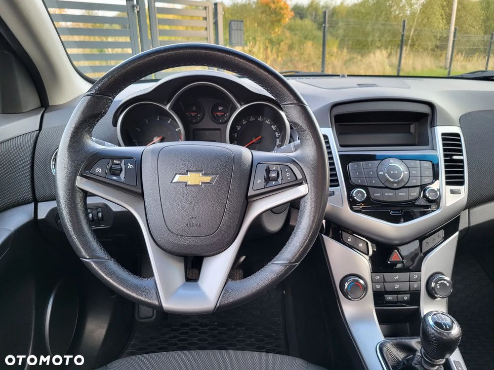 Chevrolet Cruze - 9