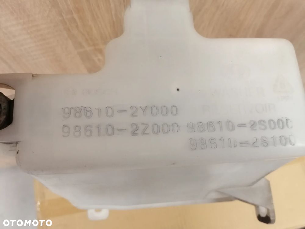 HYUNDAI IX35 ZBIORNICZEK SPRYSKIWACZA - 3