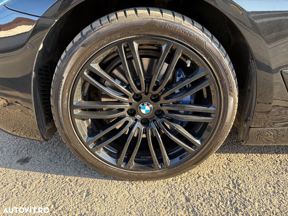 BMW Seria 5 530d xDrive AT - 7