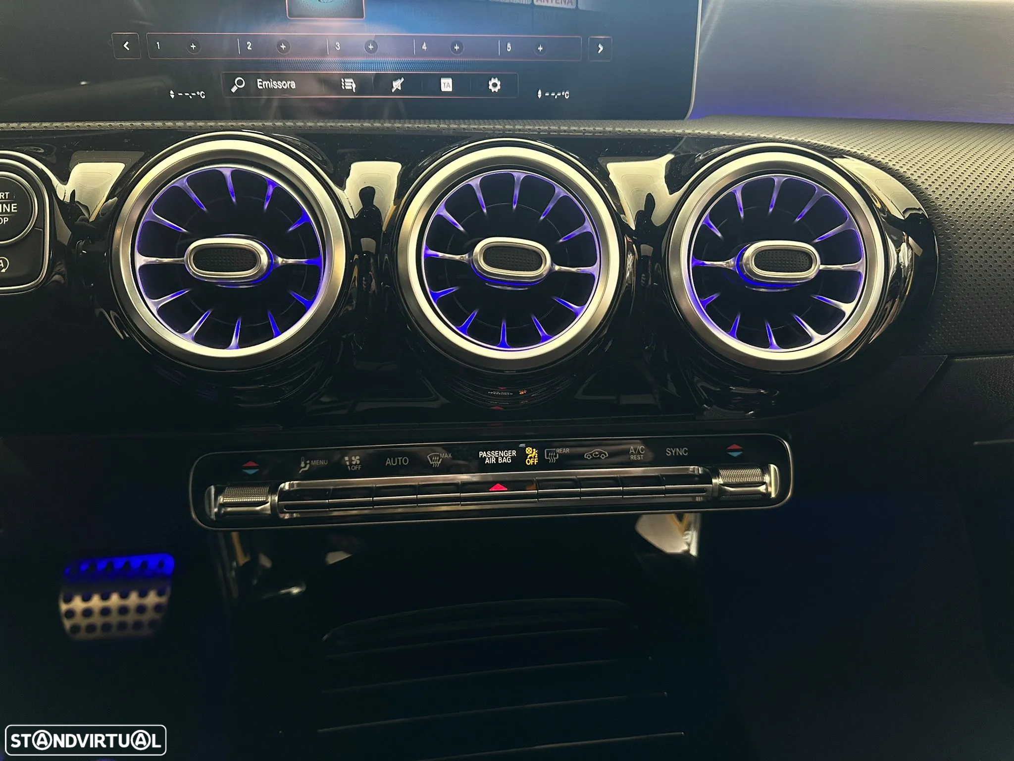 Mercedes-Benz CLA 180 d Shooting Brake 7G-DCT AMG Line - 29