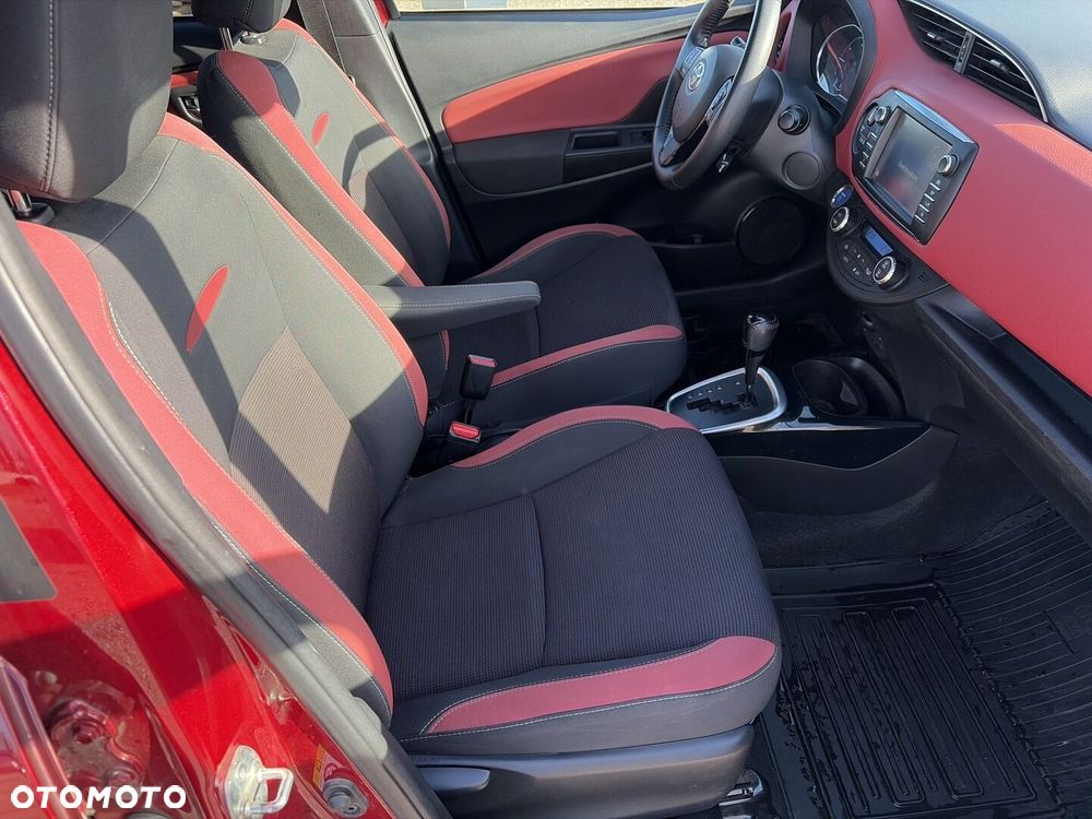 Toyota Yaris - 10