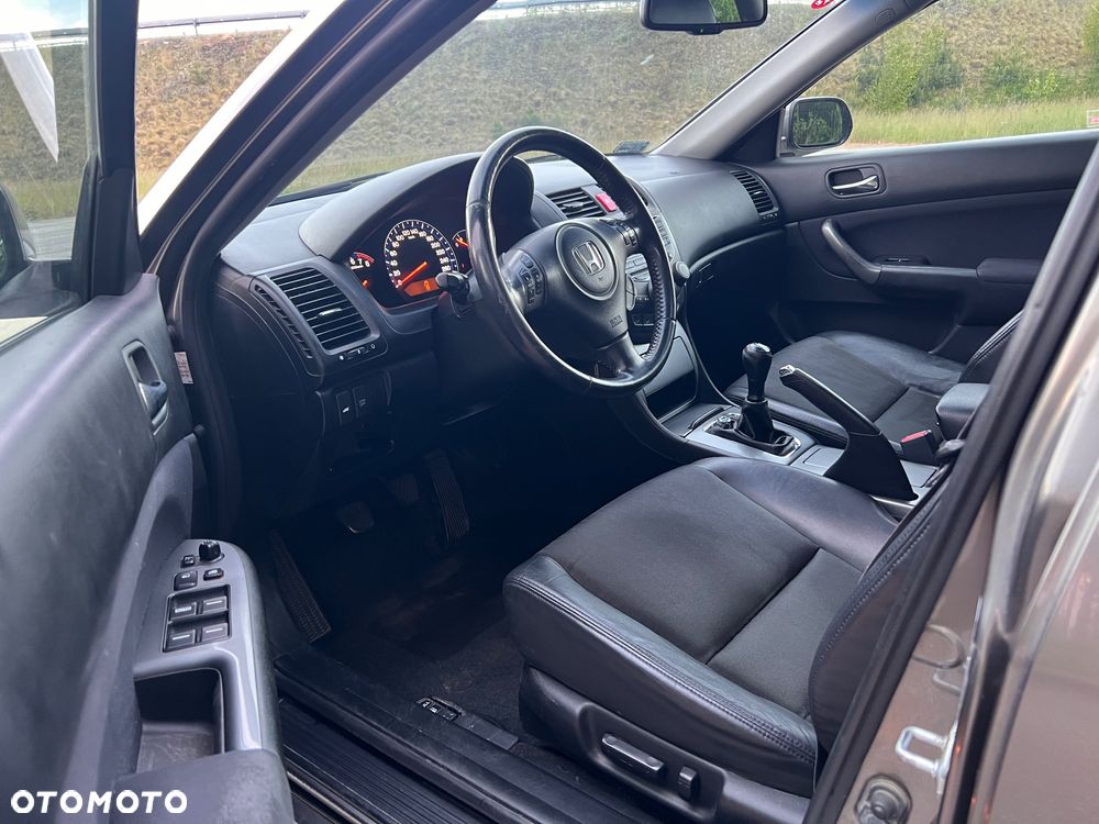Honda Accord 2.0 Executive - 7