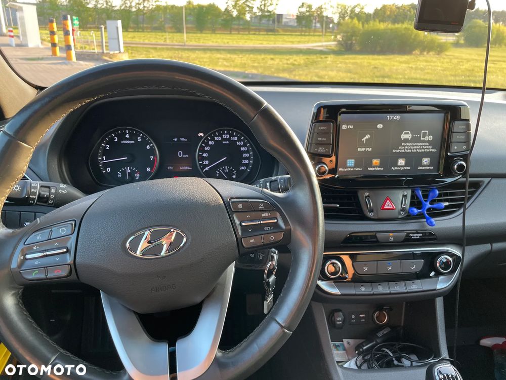 Hyundai i30 1.4 Classic + - 12