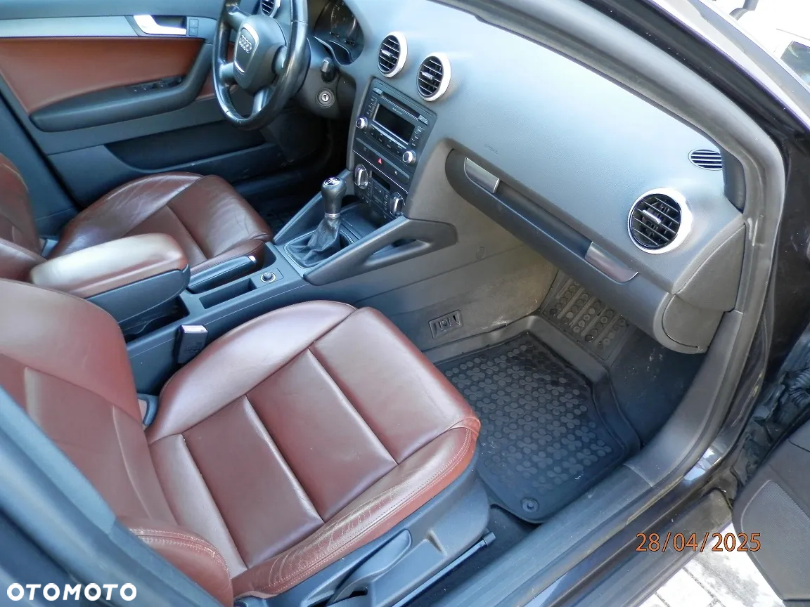Audi A3 1.6 Sportback Attraction - 5