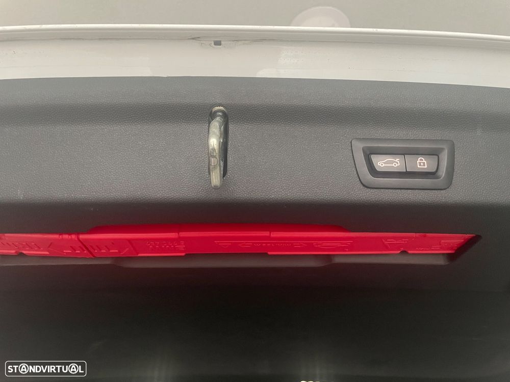 MINI Countryman Cooper SE ALL4 Auto - 27