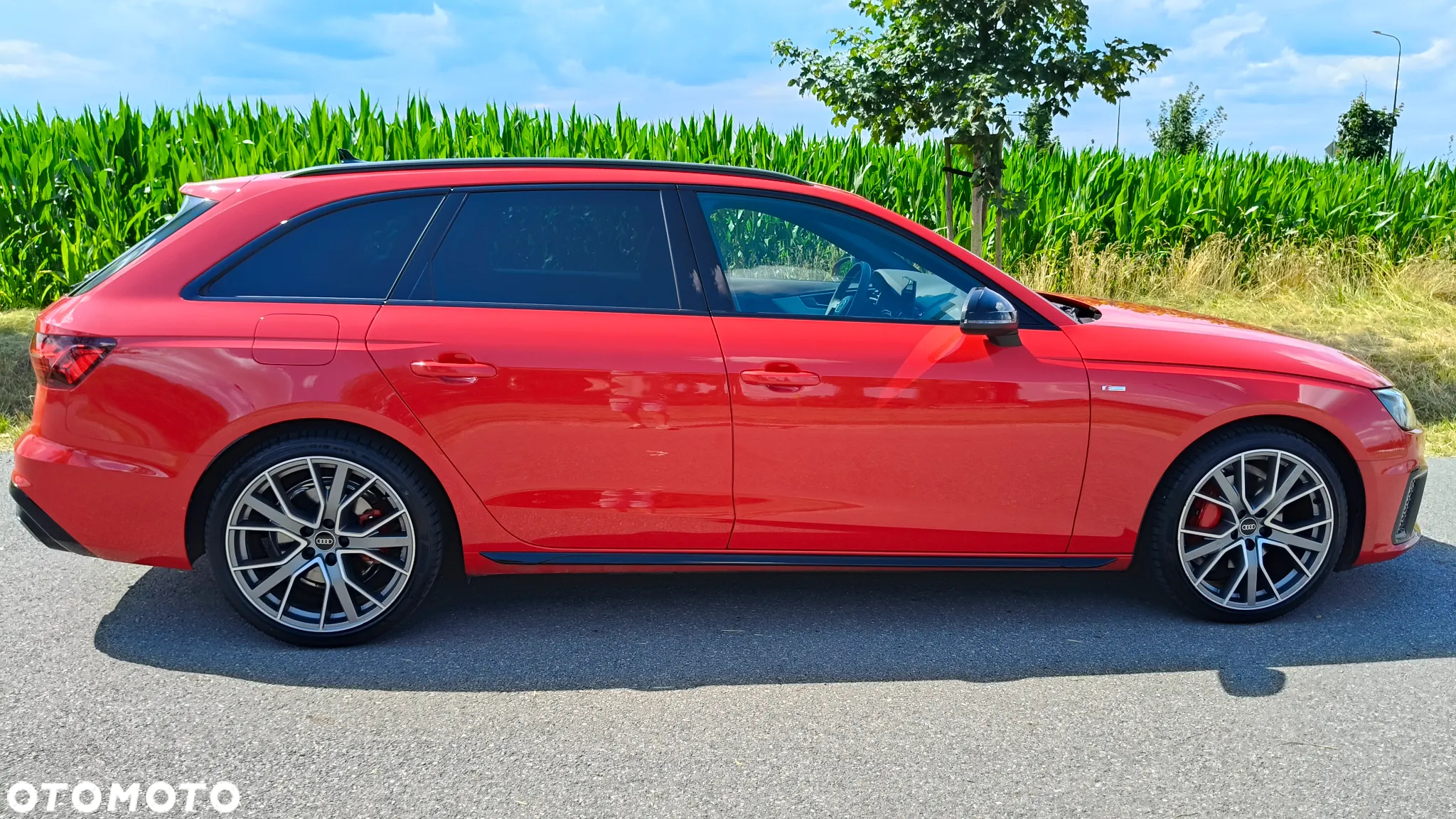 Audi A4 Avant 40 TFSI S tronic S line - 2