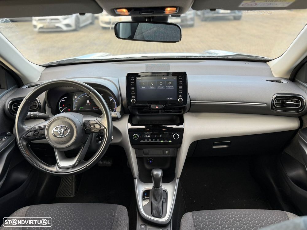 Toyota Yaris Cross 1.5 HDF Comfort Plus AWD - 6