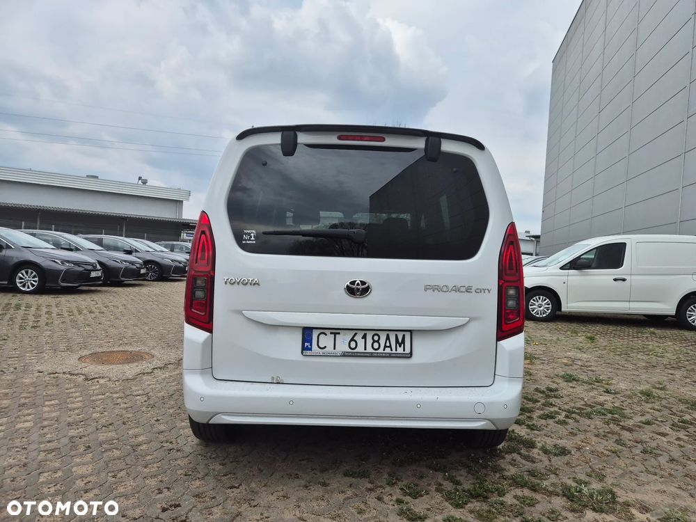 Toyota Proace City Verso 1.5 D-4D Business - 4