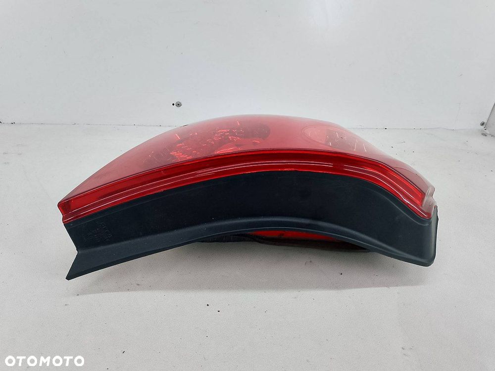 LAMPA TYLNA LEWA KIA CEE'D I 08-223-1928L-R - 4