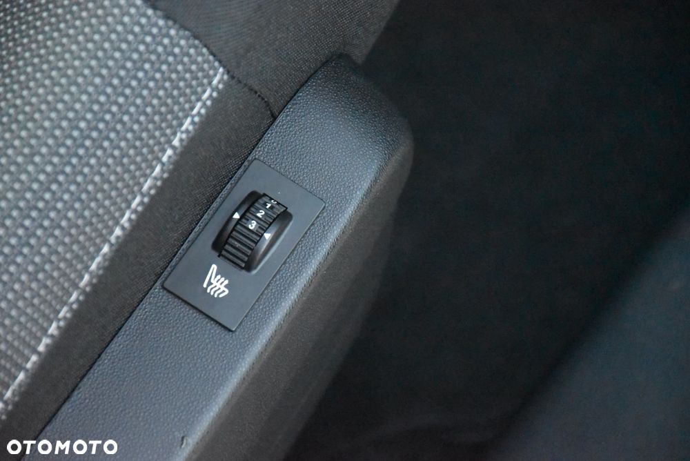 Citroën C4 Cactus BlueHDi 100 Stop&Start Rip Curl - 37