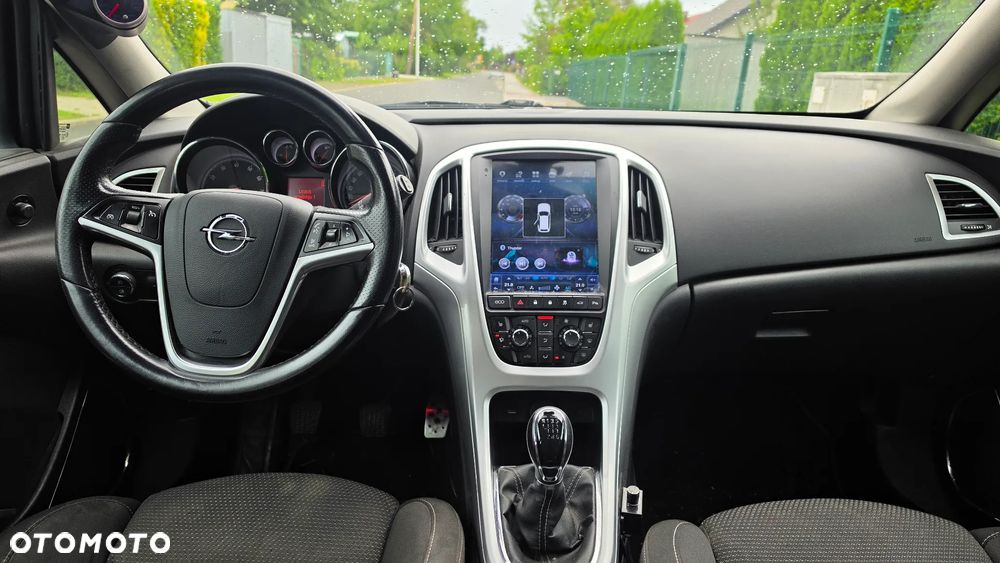 Opel Astra 1.6 Turbo - 20