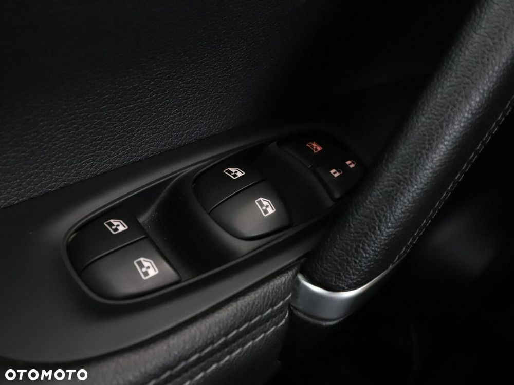 Nissan Qashqai 1.6 DIG-T N-Connecta - 35
