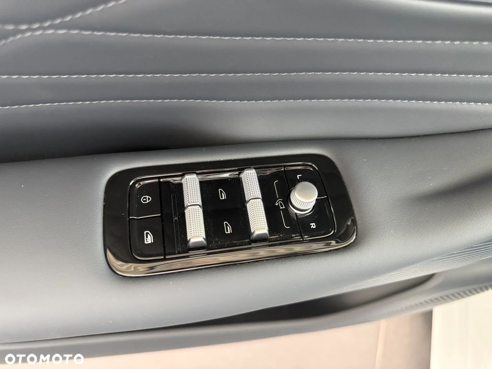 Geely Starray EM-i 1.5 PHEV Pro - 11