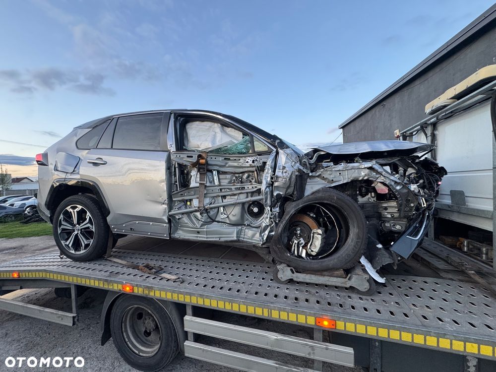 Toyota RAV4 2.5 Plug-in Hybrid Executive 4x4 e-CVT - 4