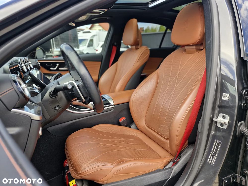 Mercedes-Benz Klasa C AMG 63 S E Performance PHEV 4-Matic - 16