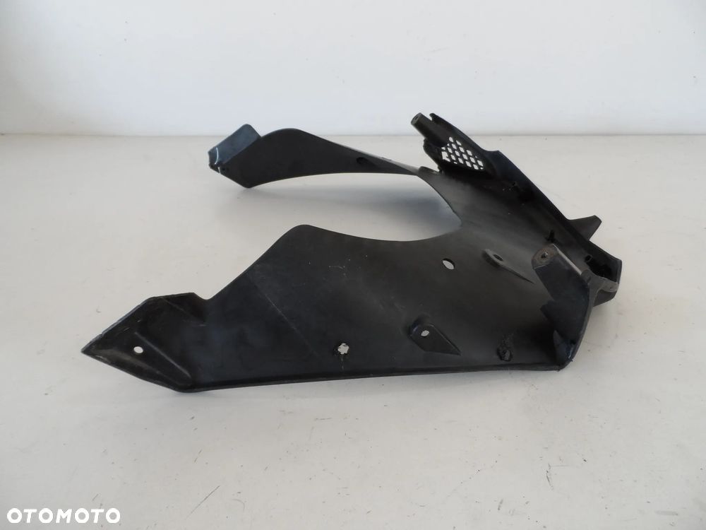 SUZUKI DL 650 osłona plastikowa - 2