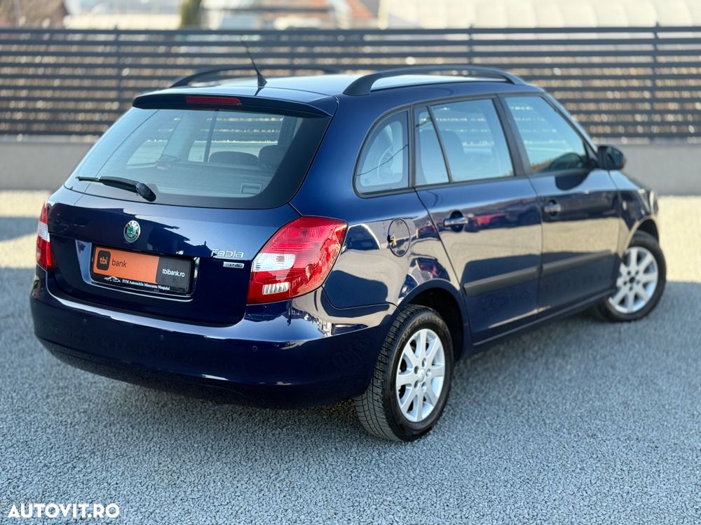 Skoda Fabia 1.2 HTP Elegance Green tec - 4