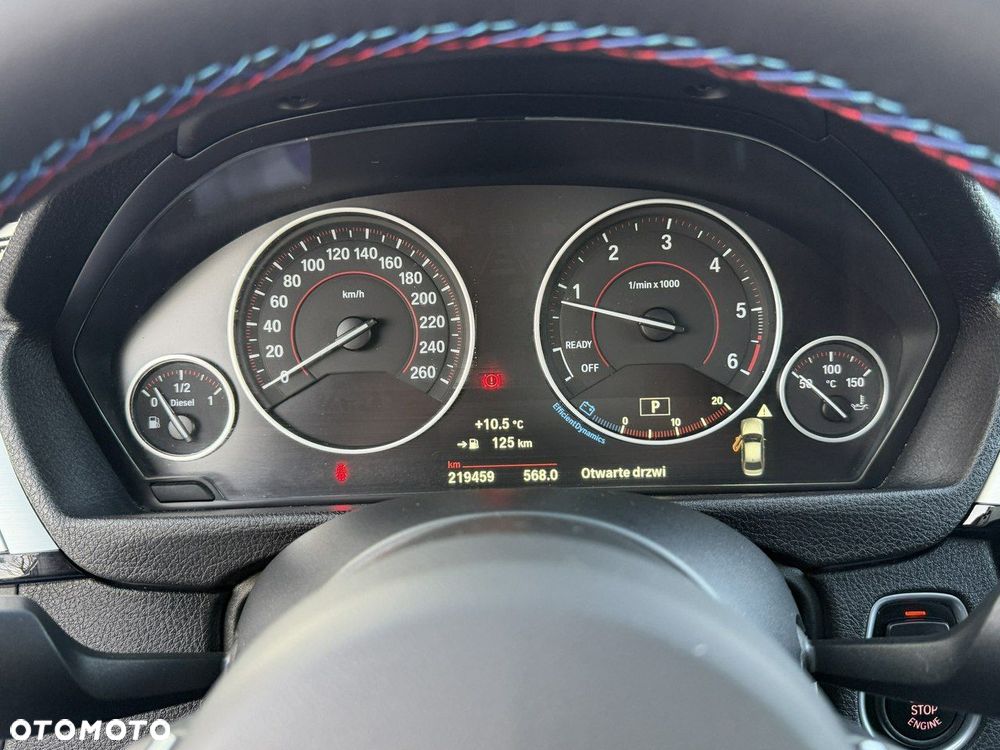 BMW Seria 3 318d M Sport - 31