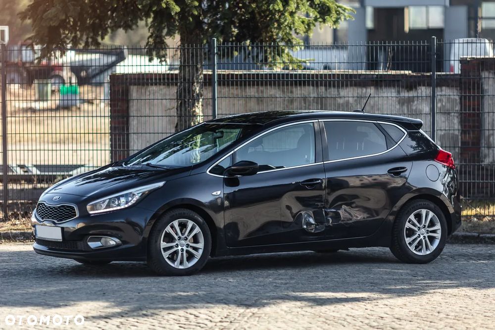 Kia Ceed 1.6 CRDi 128 97g Edition 7 - 3