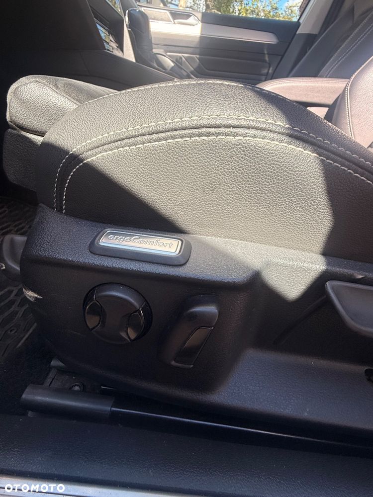 Volkswagen Passat 2.0 TDI EVO Elegance DSG - 16