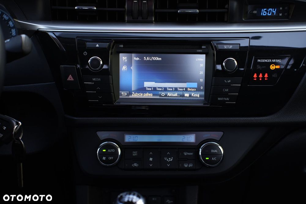 Toyota Corolla 1.4 D-4D Premium - 19