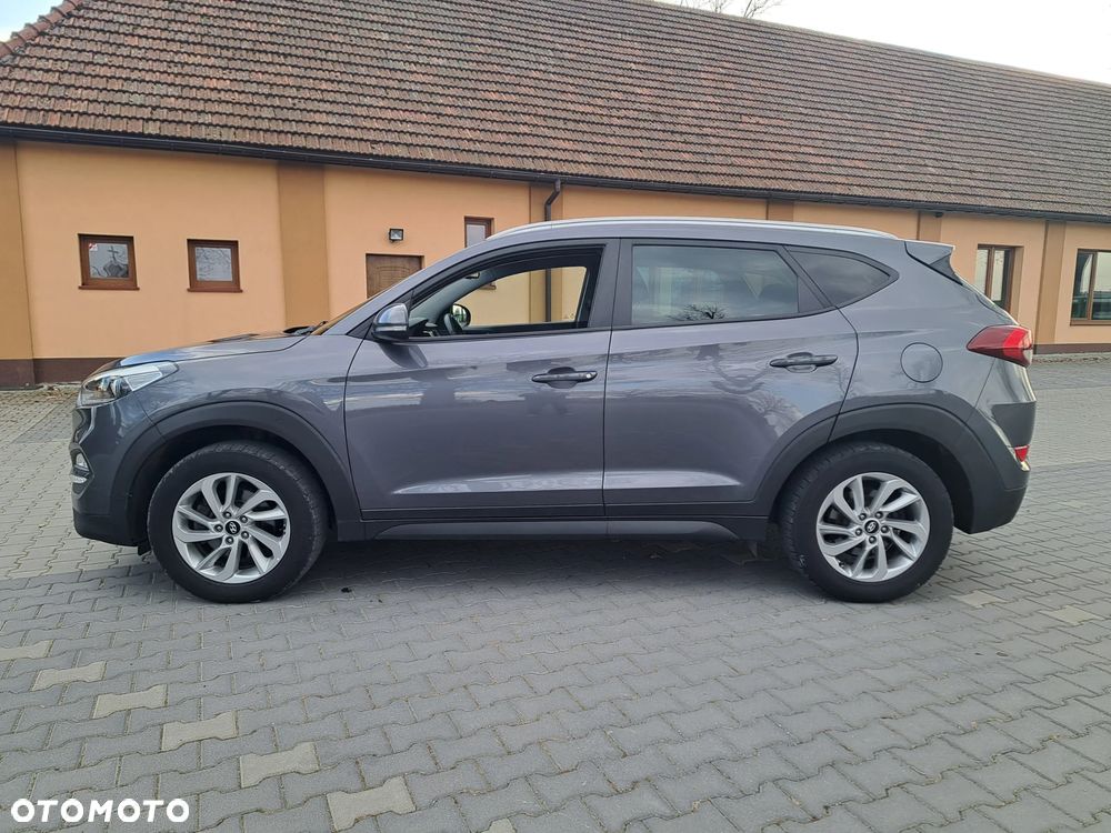 Hyundai Tucson 1.7 CRDI BlueDrive Style 2WD - 27