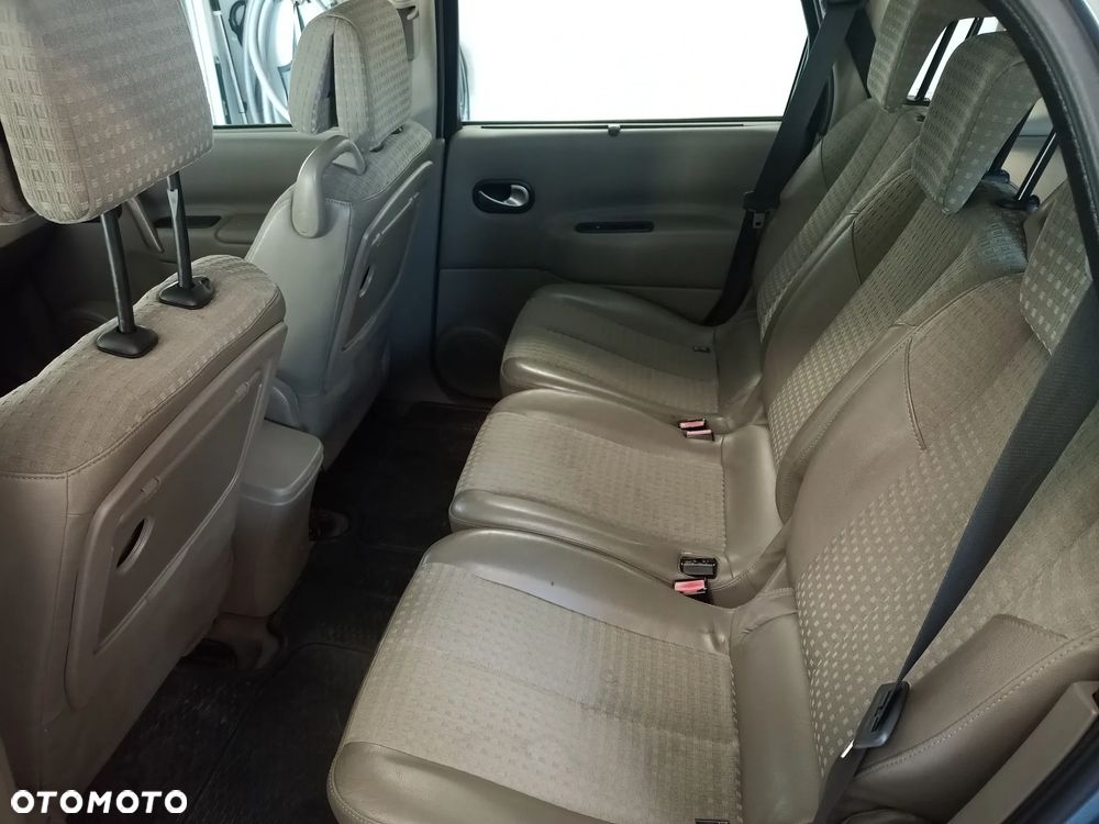 Renault Grand Scenic Gr 1.9 dCi Luxe Expression - 26