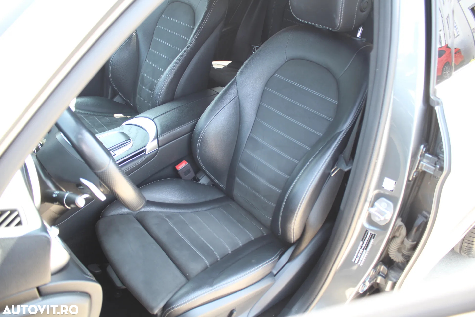 Mercedes-Benz GLC 220 d 4MATIC - 11