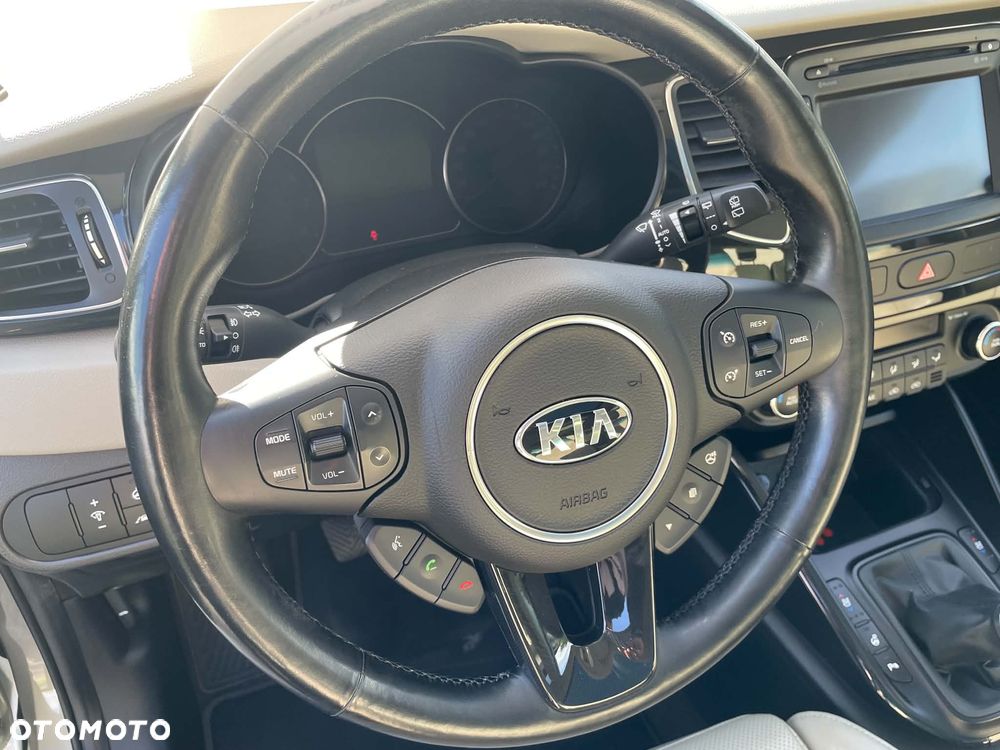 Kia Carens 1.6 GDI Fifa World Cup Edition - 7